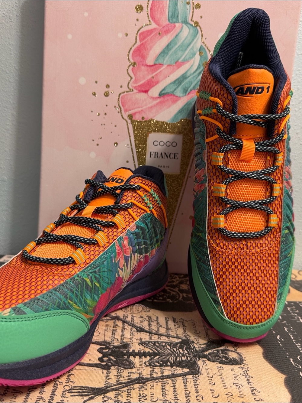 NWT: AND1 Unisex Kids Low Top Floral Sneakers Orange/Green/Purple US 6.5Y.
